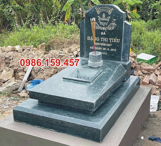 Mẫu mộ tam sơn, tam cấp