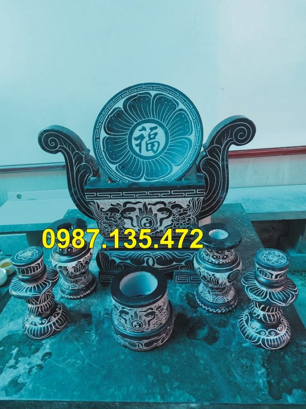 Điêu khắc bia mộ và lư hương bằng đá tự nhiên...